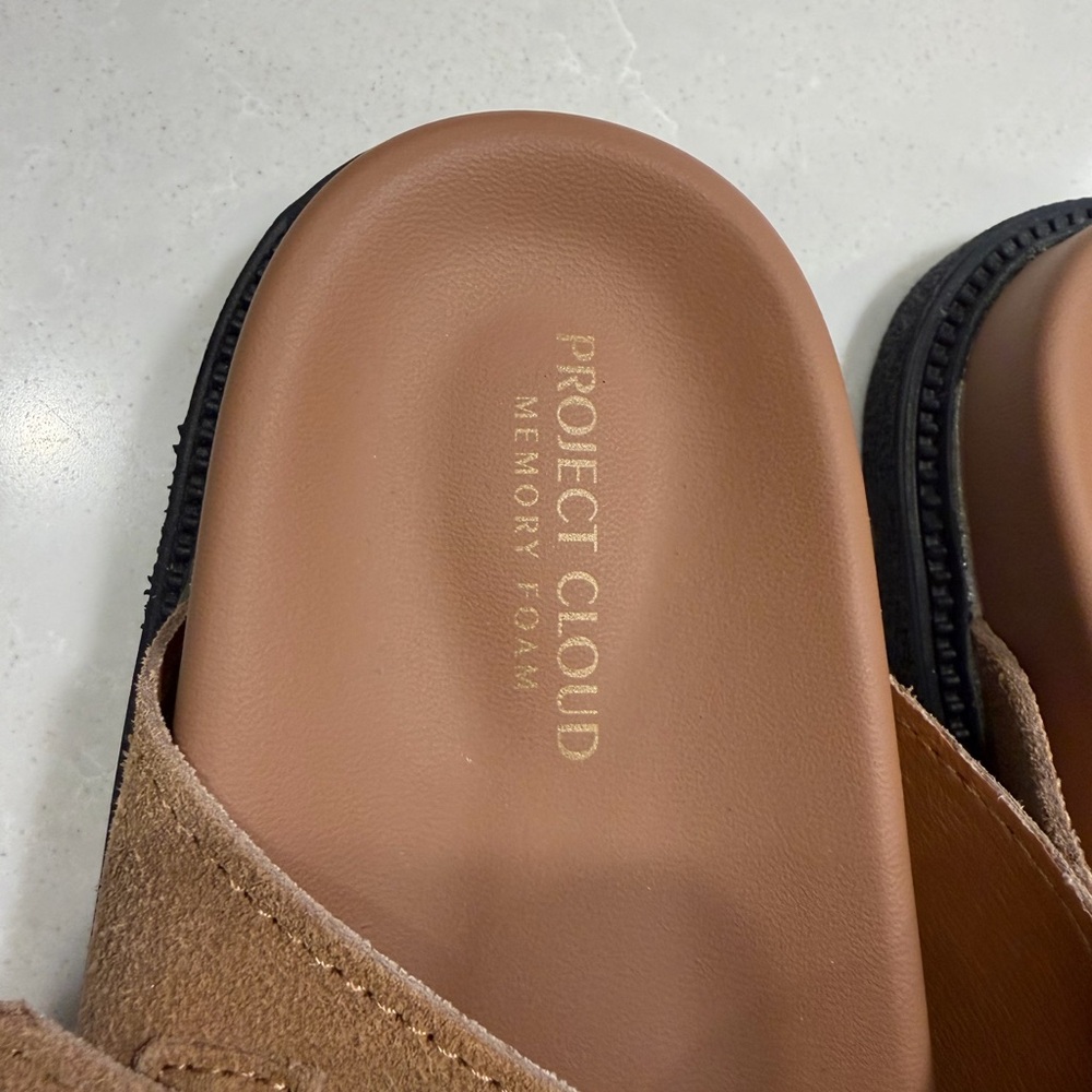 NWOT Project Cloud sandal, size 6- tan suede with black sole - Picture 3 of 5